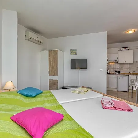 Sunrise Apartments Rovinj Extérieur photo